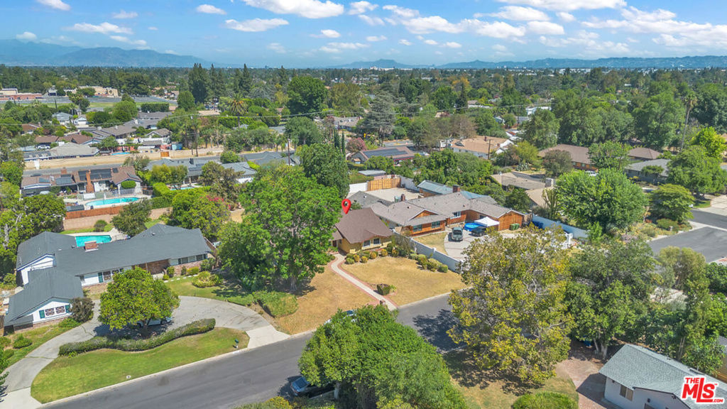9322 Lasaine Avenue - Photo 46