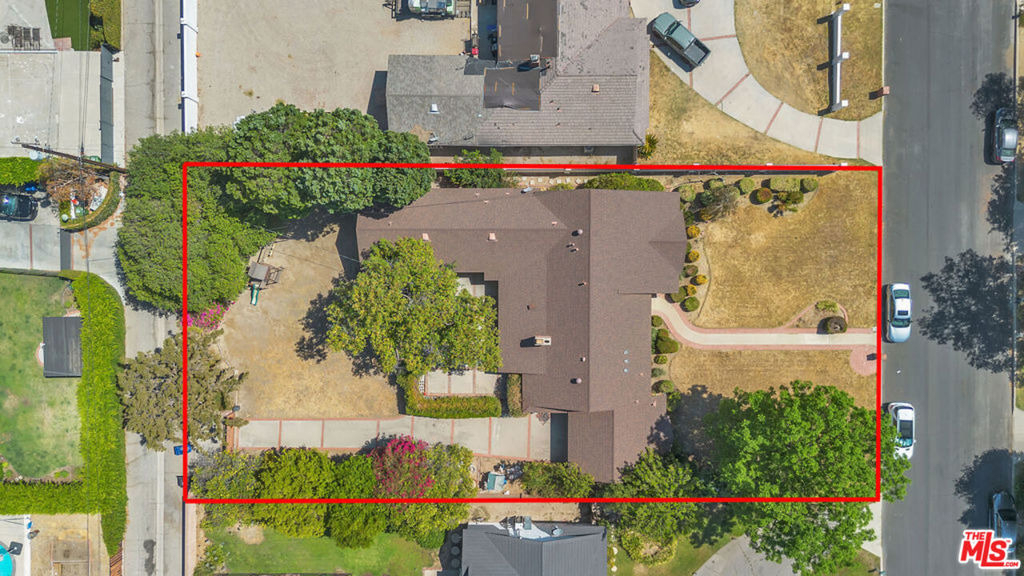 9322 Lasaine Avenue - Photo 43