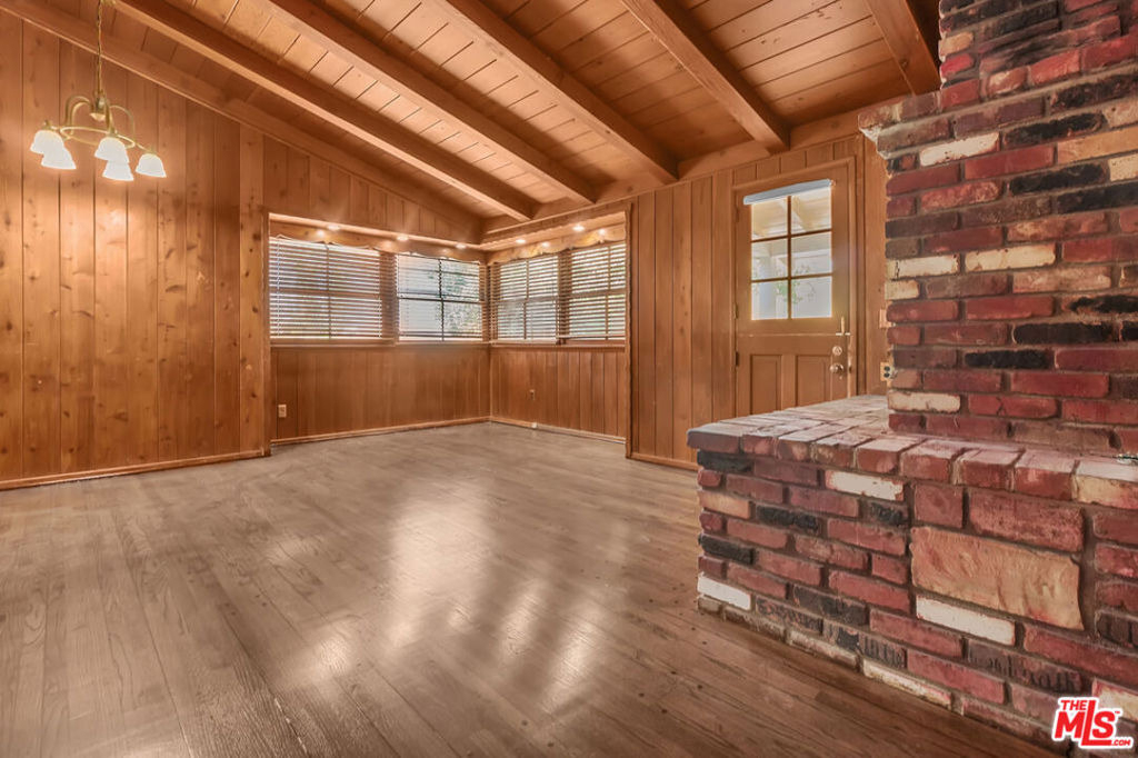 9322 Lasaine Avenue - Photo 4