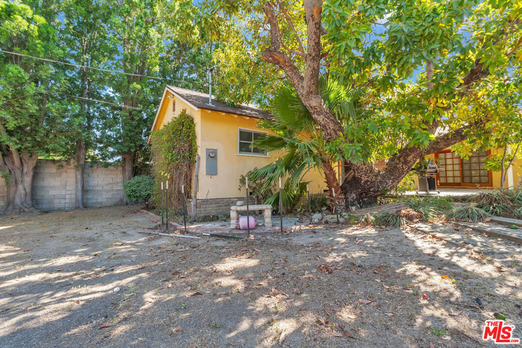 9322 Lasaine Avenue - Photo 39