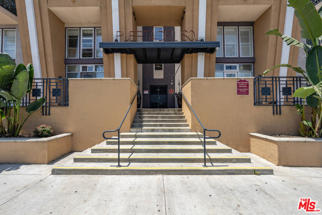 360 W Avenue 26 - Photo 1