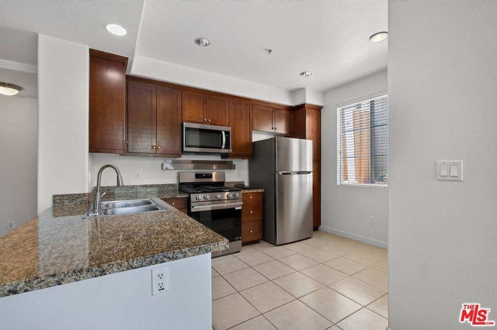 360 W Avenue 26 - Photo 9