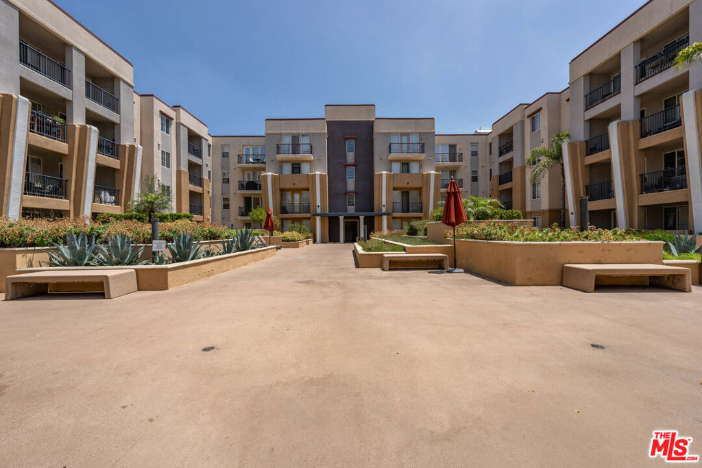 360 W Avenue 26 - Photo 0