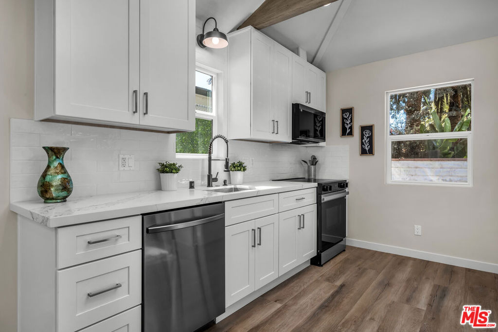 2319 1/2 Teviot Street - Photo 4
