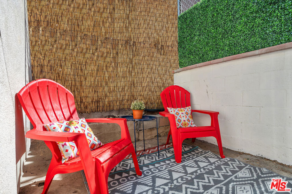 2319 1/2 Teviot Street - Photo 16