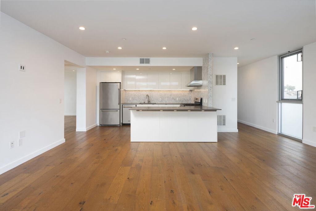 12770 Caswell Avenue - Photo 6