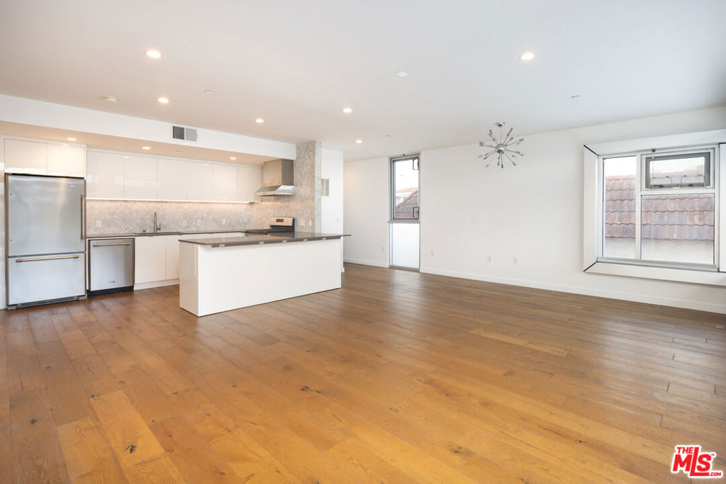 12770 Caswell Avenue - Photo 5