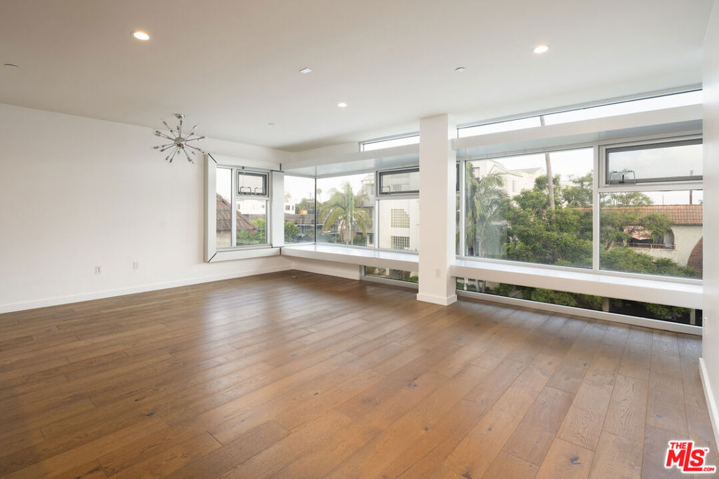 12770 Caswell Avenue - Photo 4