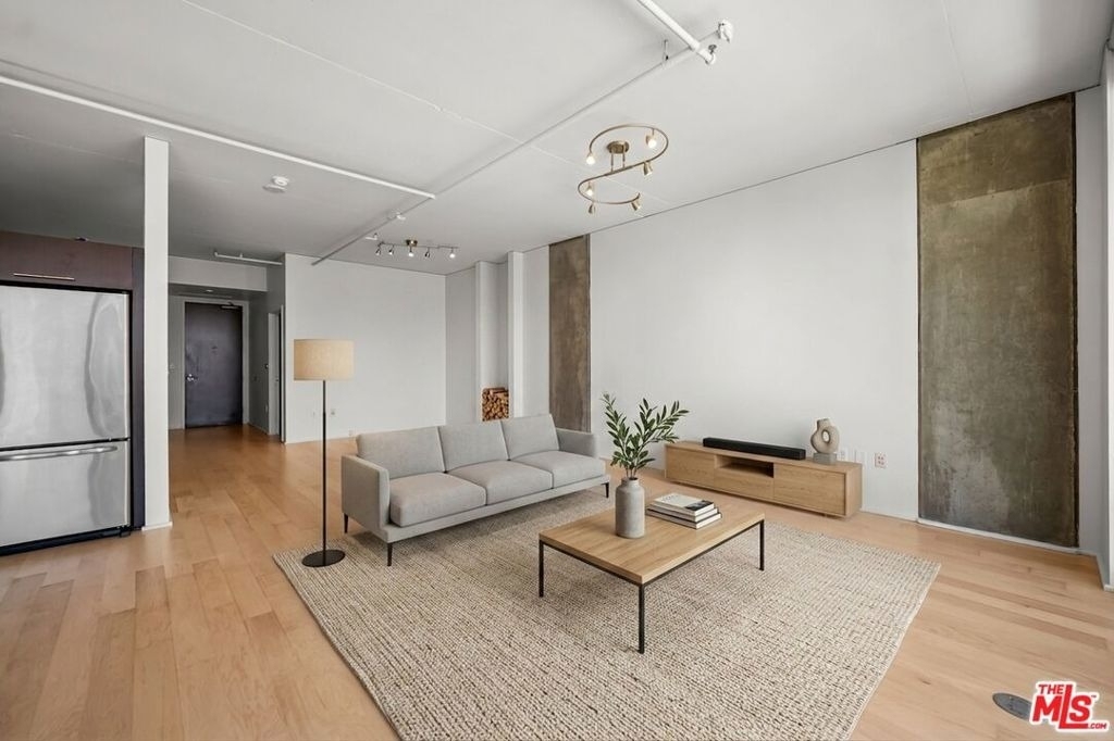 1100 S Hope Street - Photo 7