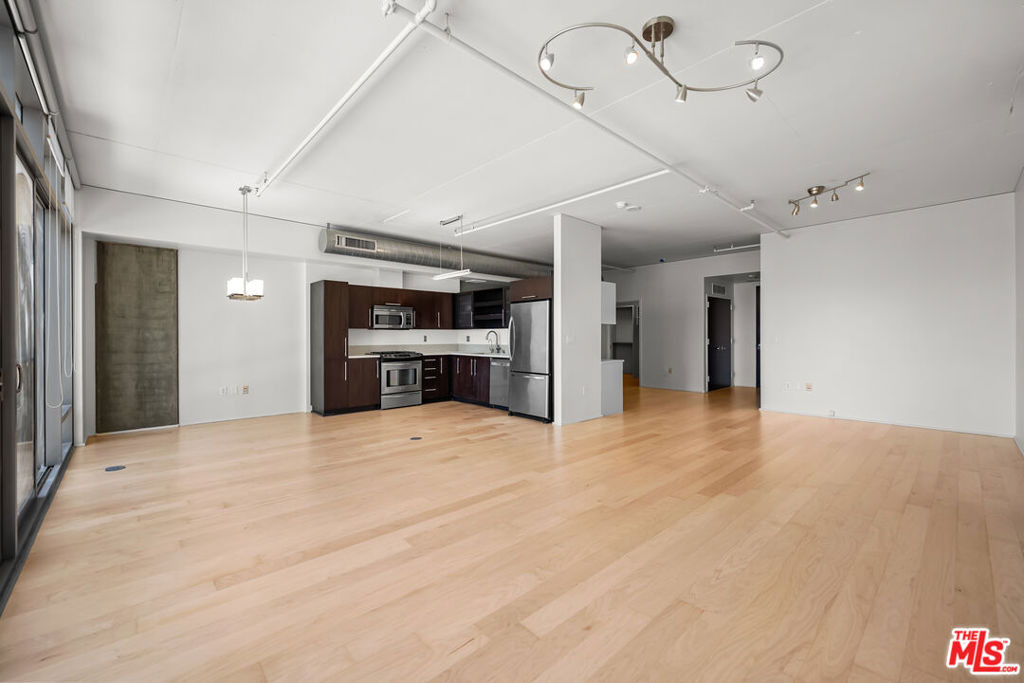 1100 S Hope Street - Photo 37