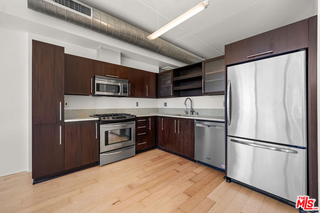 1100 S Hope Street - Photo 43