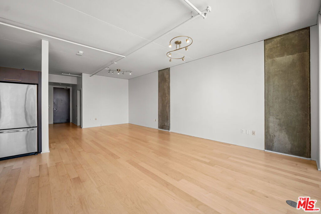 1100 S Hope Street - Photo 38