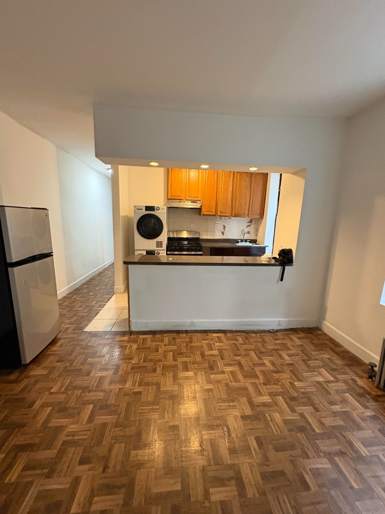 529 West 151st Street - Photo 8