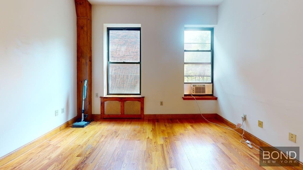 Columbus Avenue - Photo 12