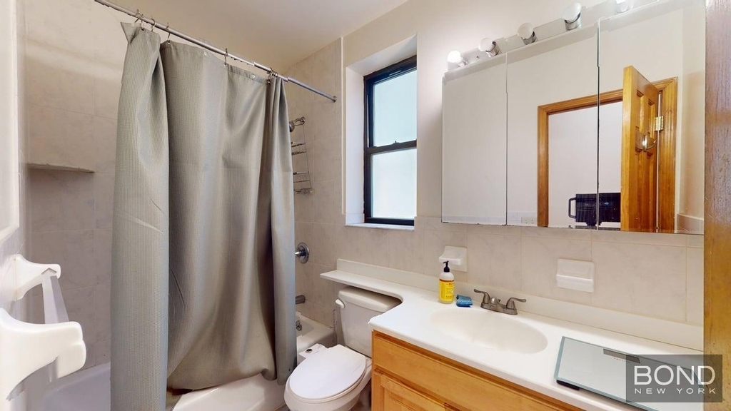 Columbus Avenue - Photo 3