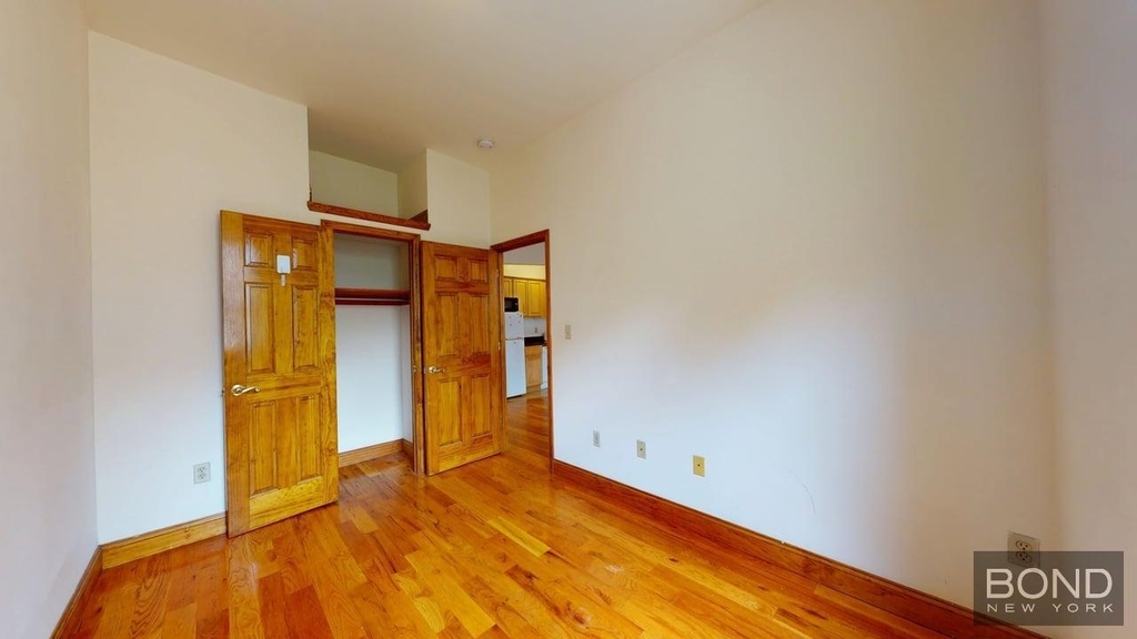 Columbus Avenue - Photo 1