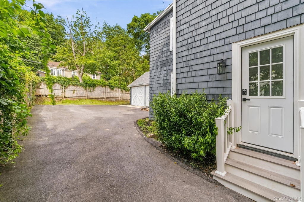 6 North Street - Photo 3