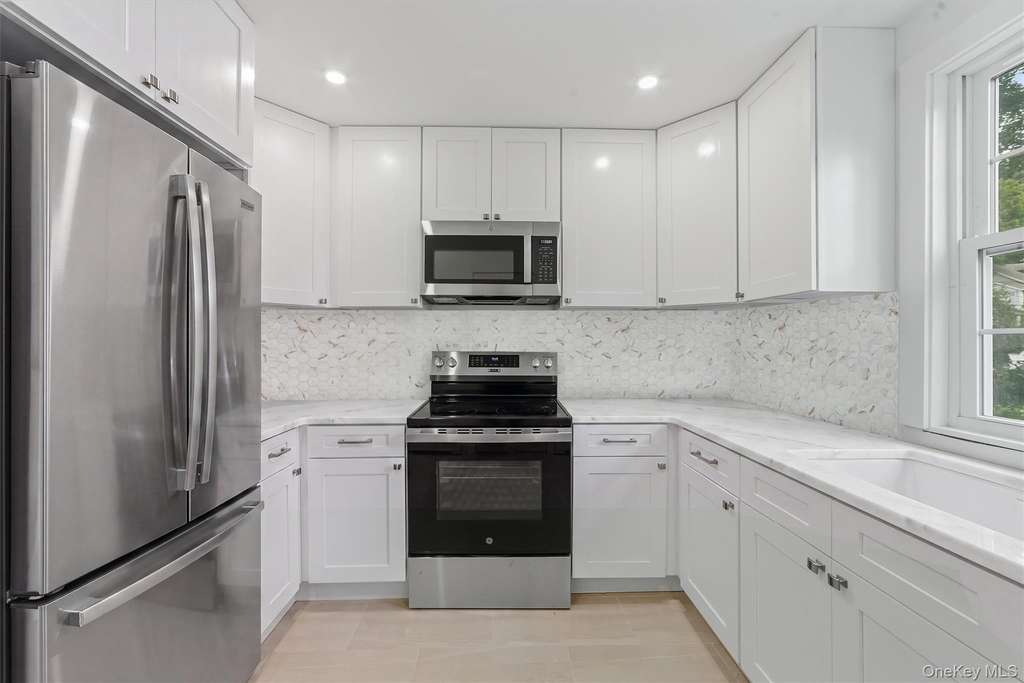6 North Street - Photo 11