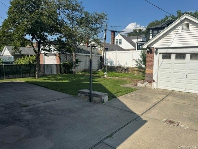 83-19 255th Street - Photo 9