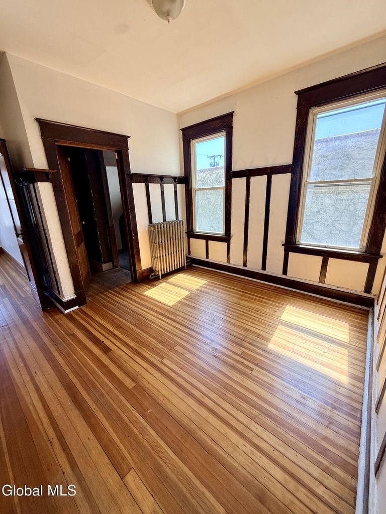 154 Spring Street - Photo 5
