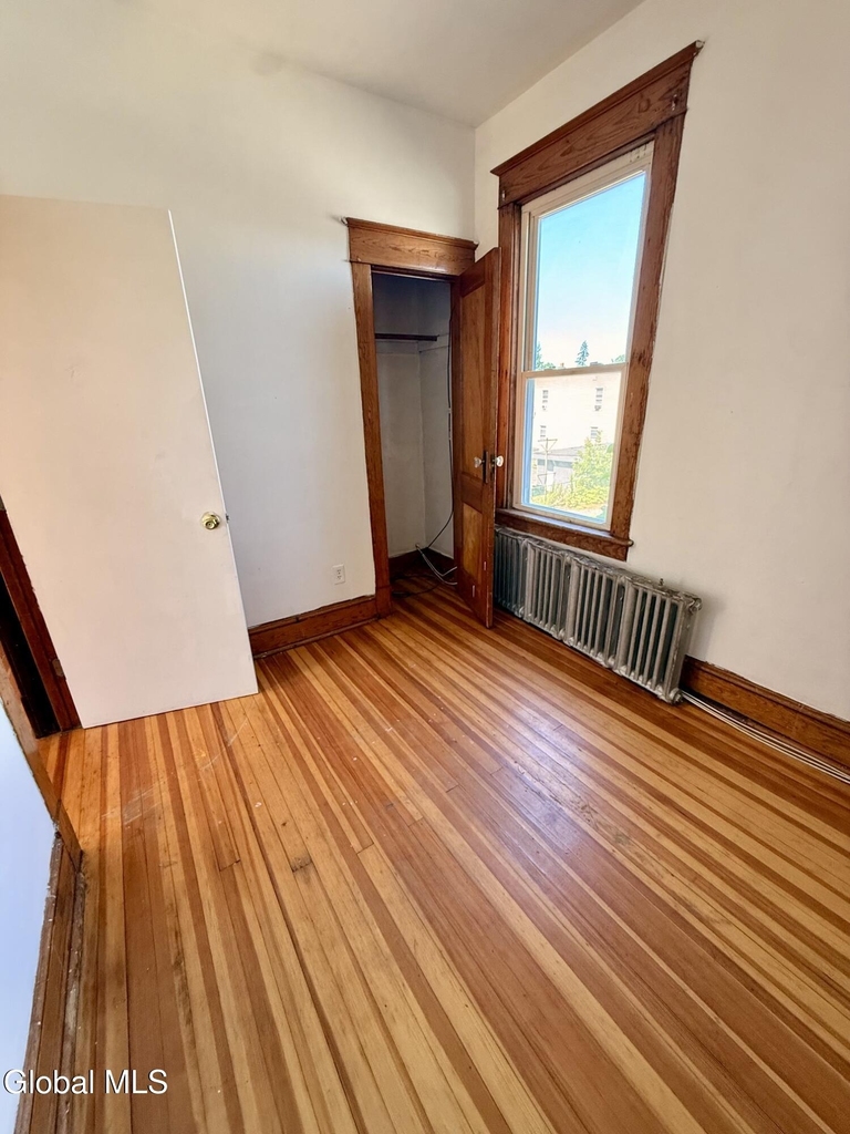 154 Spring Street - Photo 2