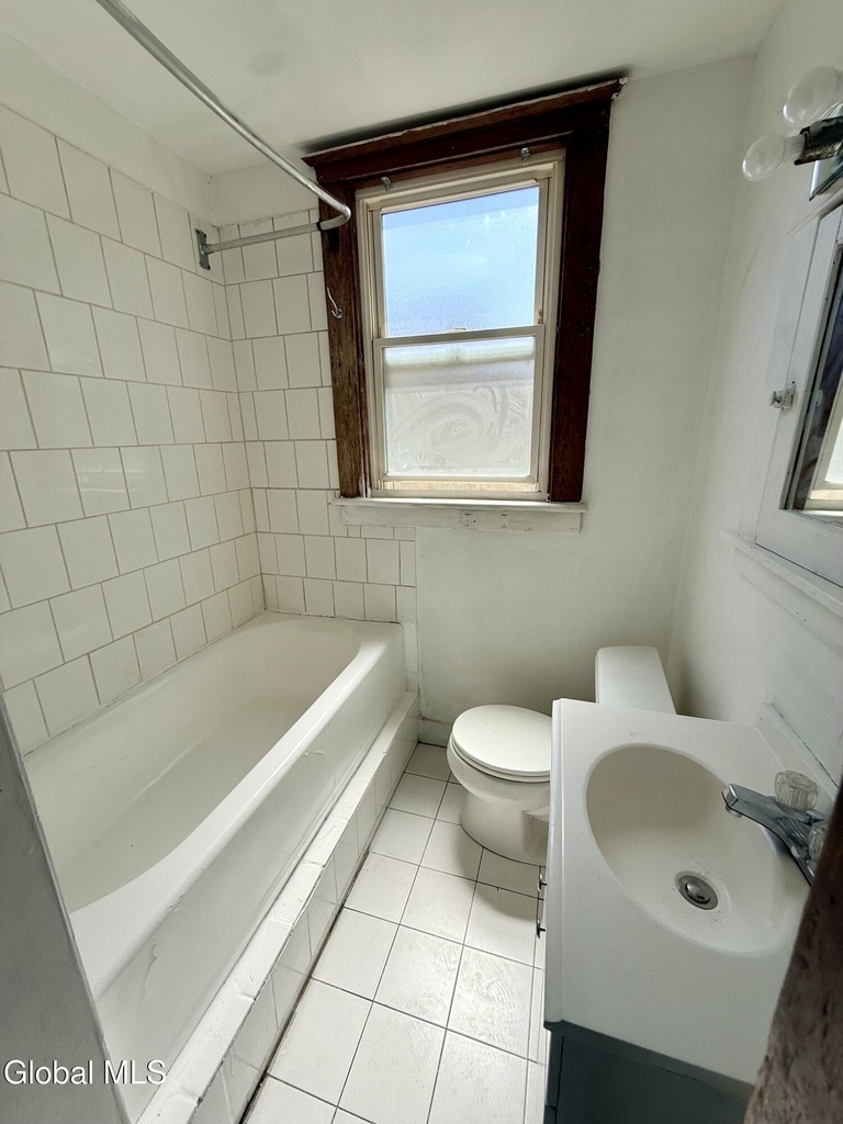 154 Spring Street - Photo 7