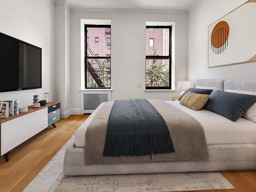 147 E 90th Street - Photo 2