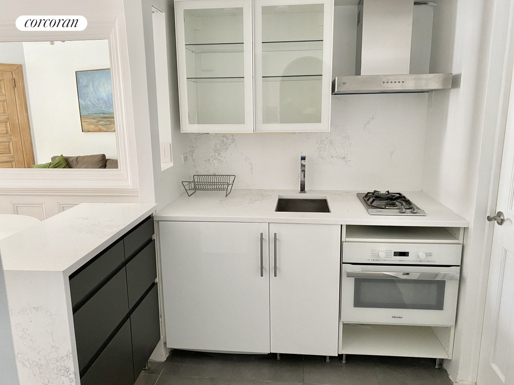 31 W 94th Street - Photo 4