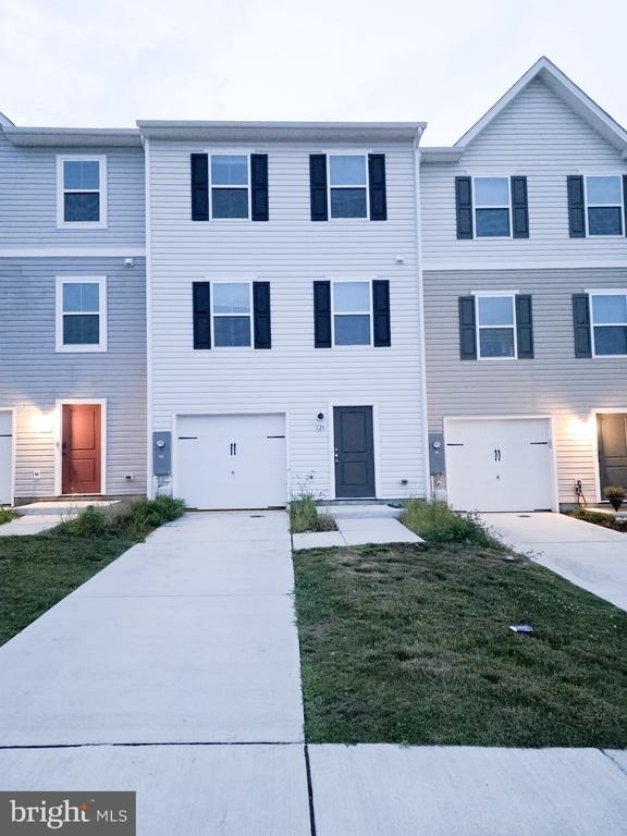 128 Rabbit Rd - Photo 0