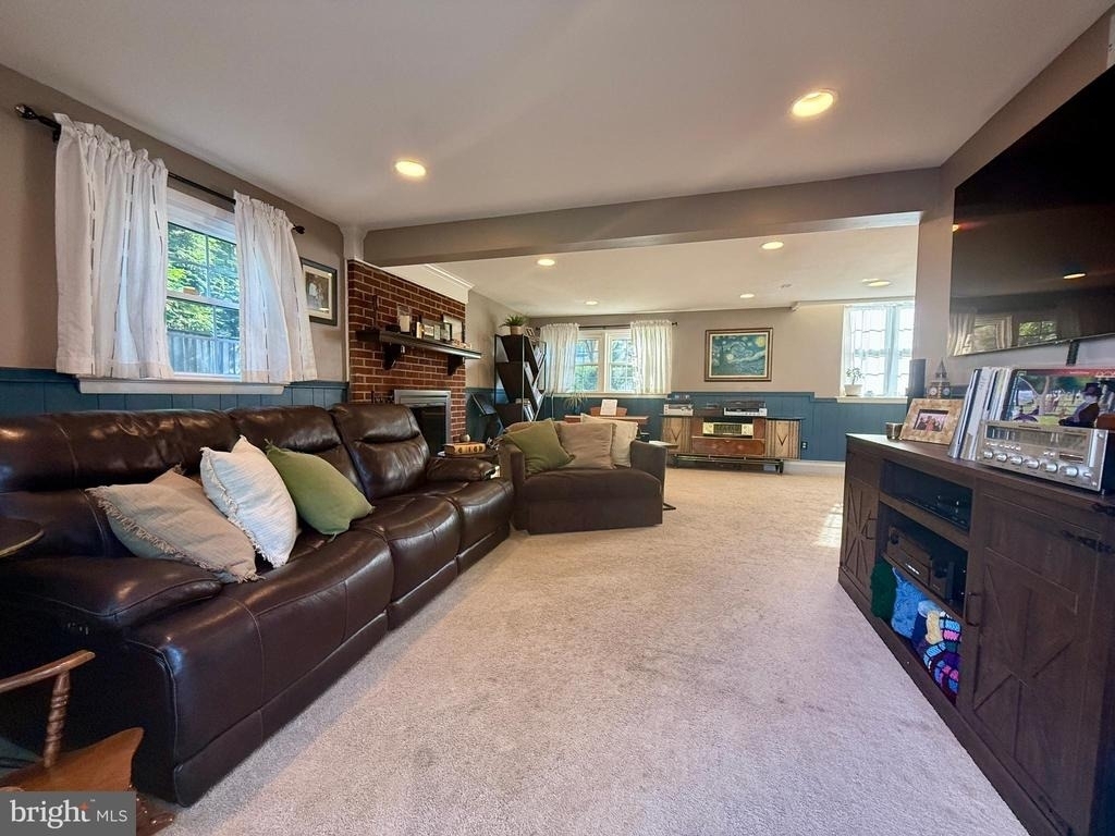 2223 Great Falls Street - Photo 17
