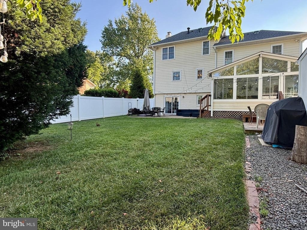 2223 Great Falls Street - Photo 18