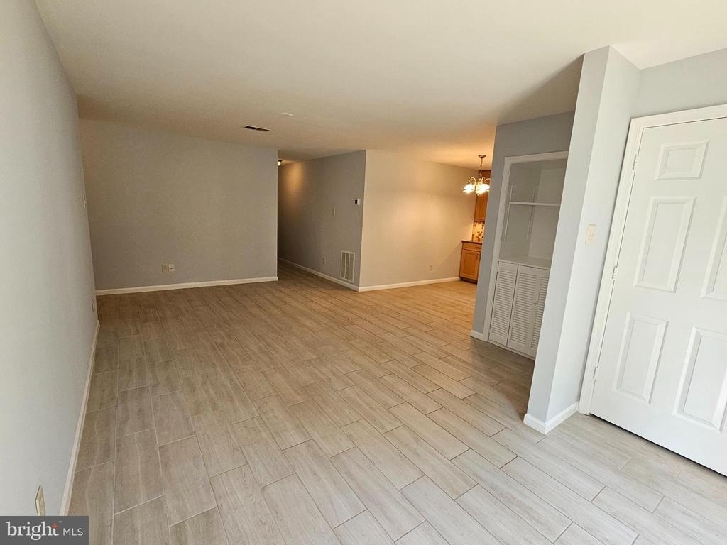 12109 Greenway Court - Photo 5