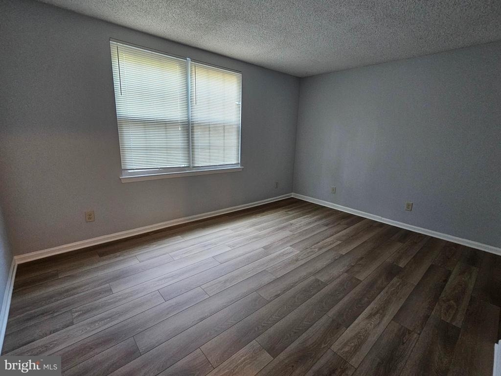 12109 Greenway Court - Photo 6