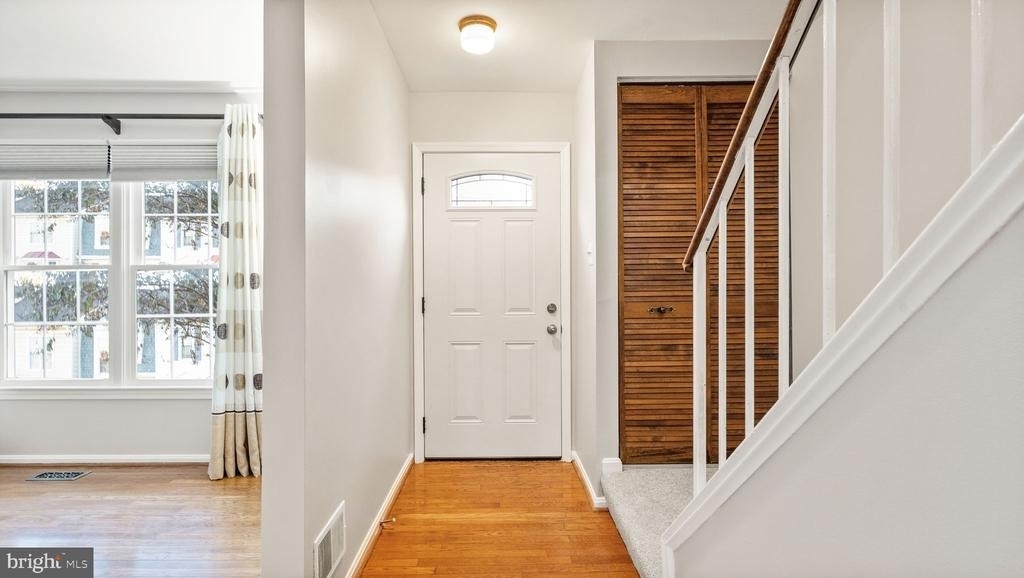 4453 Holly Avenue - Photo 3