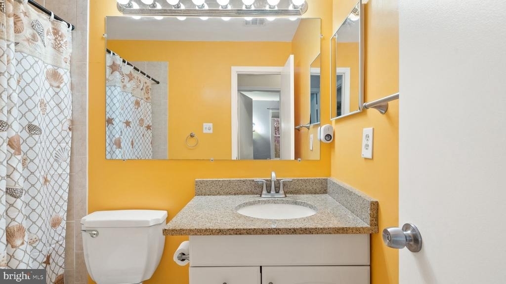 4453 Holly Avenue - Photo 31