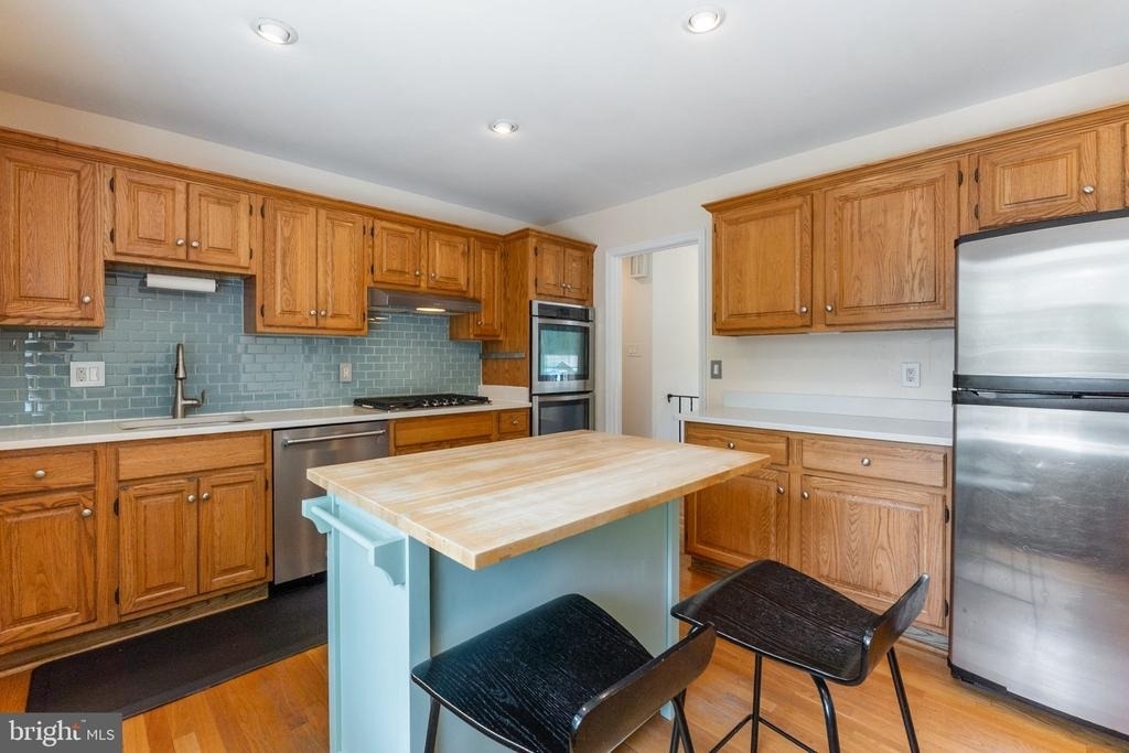 1731 Tamerisk Court - Photo 4