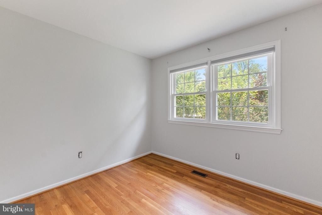 1731 Tamerisk Court - Photo 8