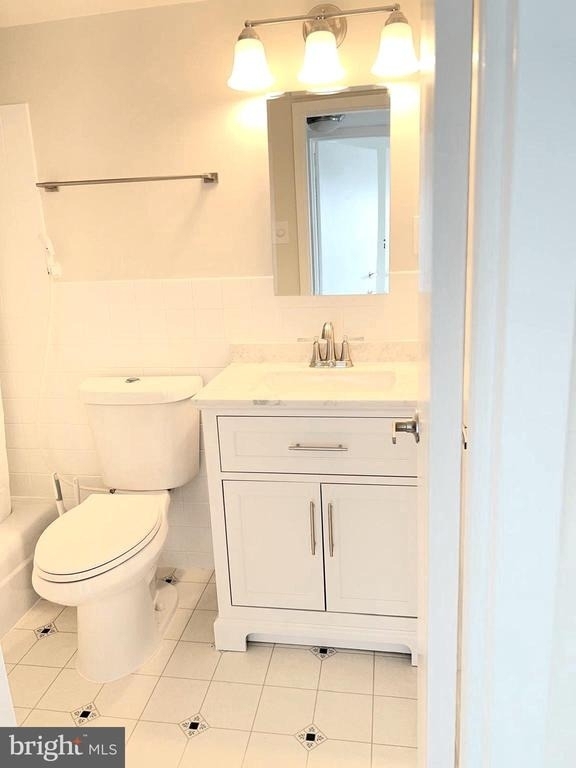 6 Canterbury Square - Photo 28