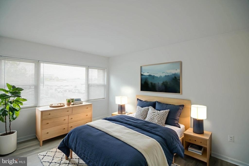 6 Canterbury Square - Photo 4