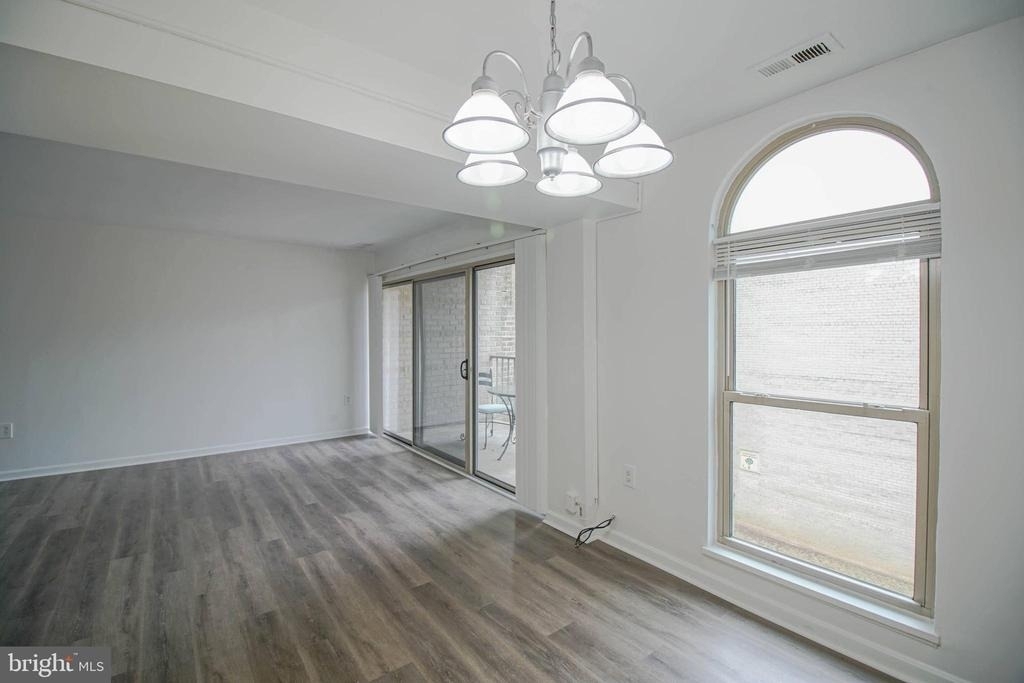 6 Canterbury Square - Photo 9