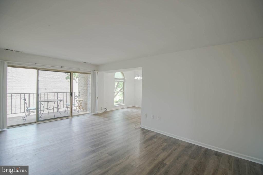 6 Canterbury Square - Photo 5