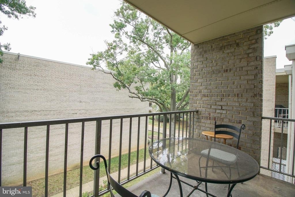 6 Canterbury Square - Photo 22