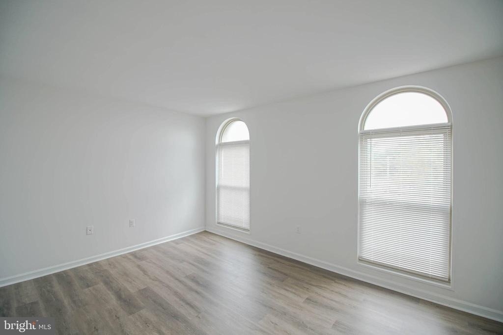6 Canterbury Square - Photo 13