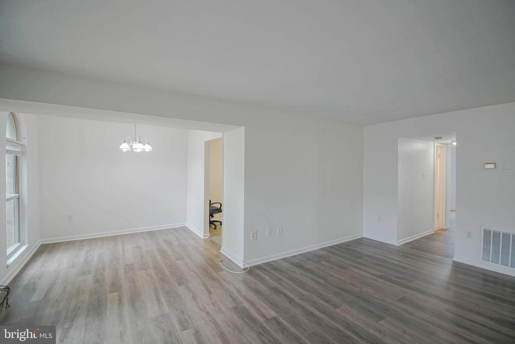 6 Canterbury Square - Photo 7