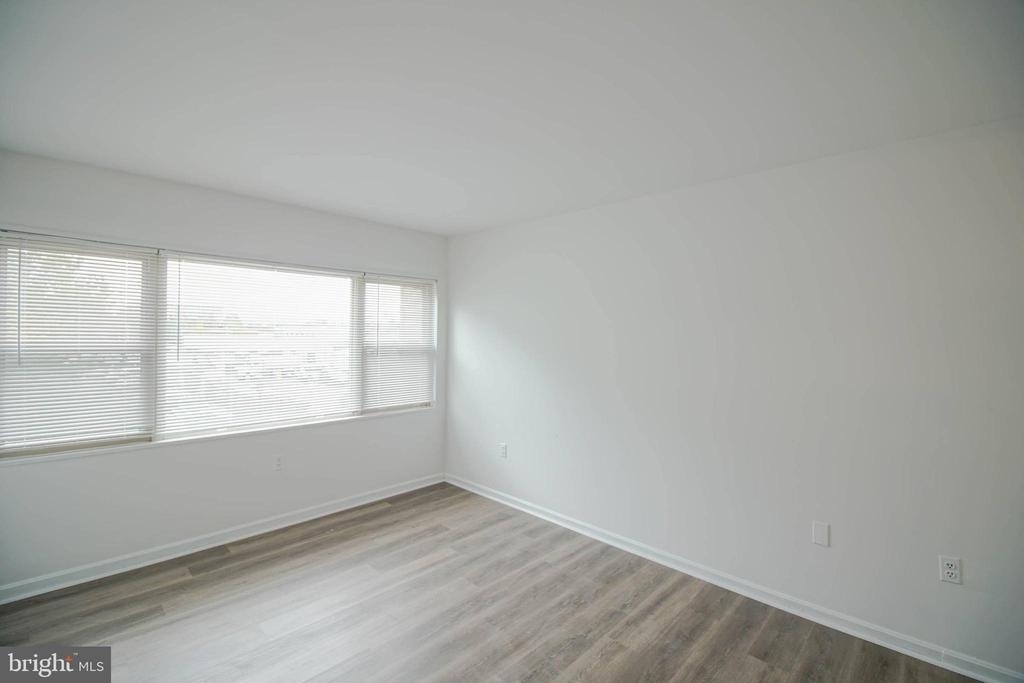 6 Canterbury Square - Photo 16