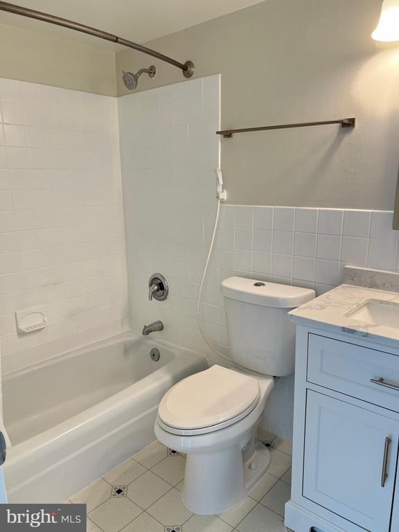 6 Canterbury Square - Photo 29