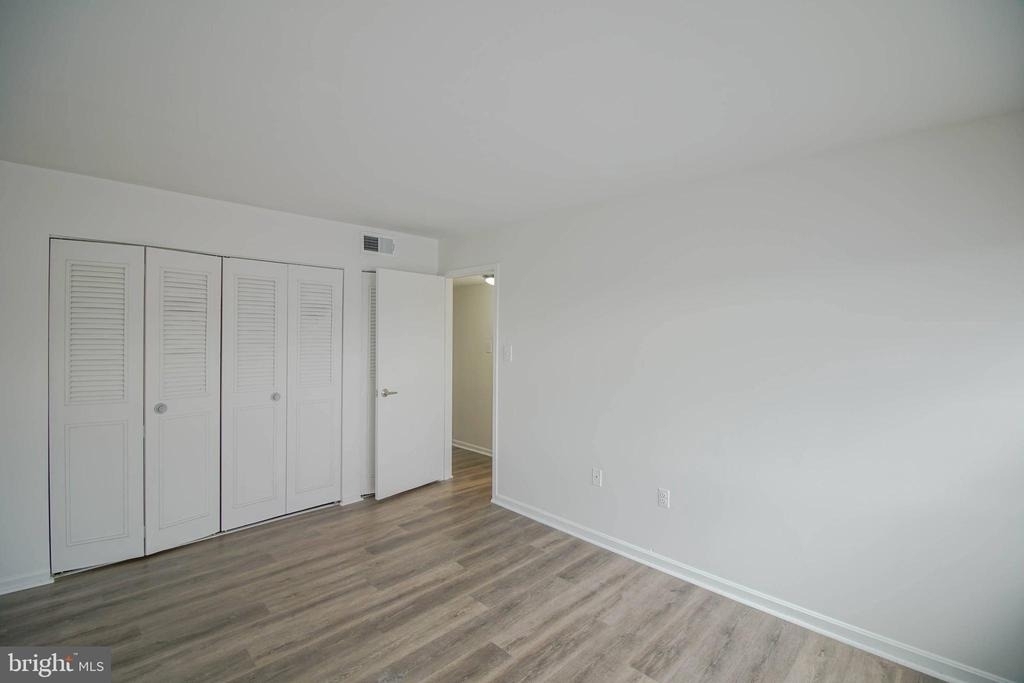 6 Canterbury Square - Photo 19