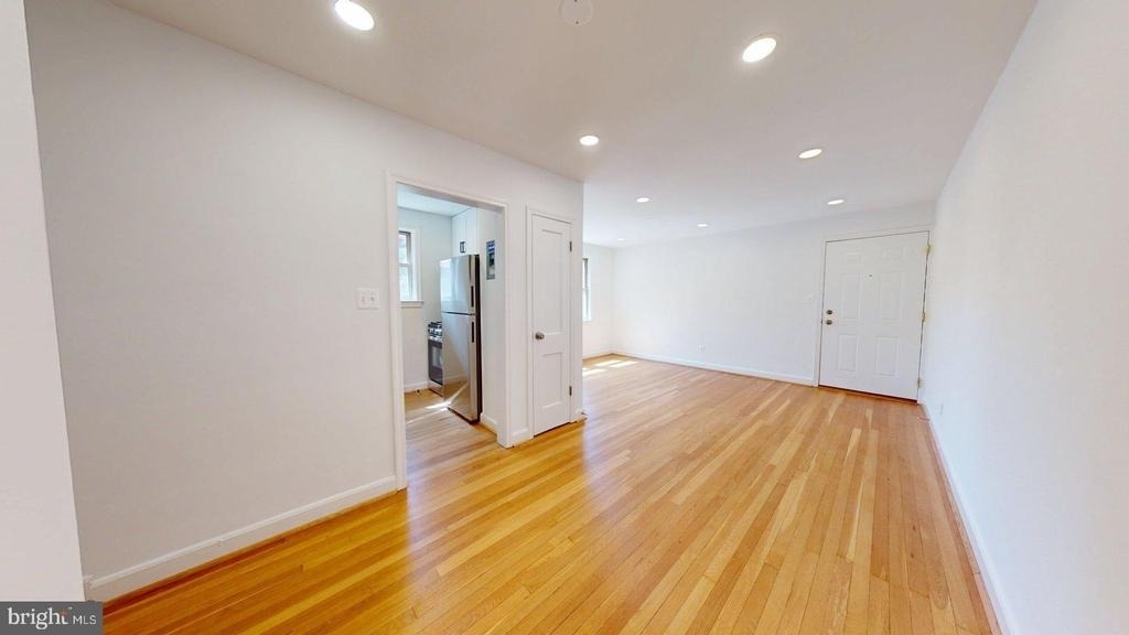 1210 N Kenilworth Street - Photo 5