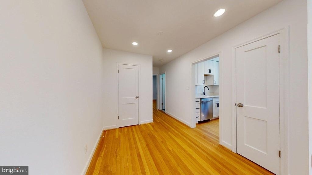 1210 N Kenilworth Street - Photo 4