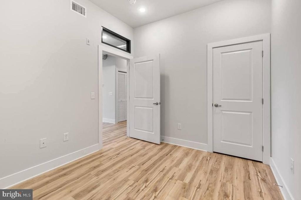 2440 Kensington Avenue - Photo 10